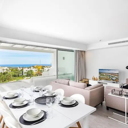 Al-1514 - - Alcazaba Lagoon Estepona