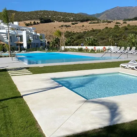 Al-1514 - - Alcazaba Lagoon Estepona