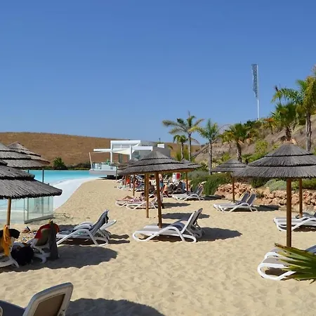 Al-1514 - - Alcazaba Lagoon Estepona