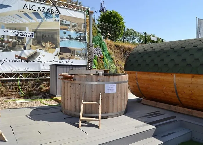 Al-1514 - - Alcazaba Lagoon * Estepona