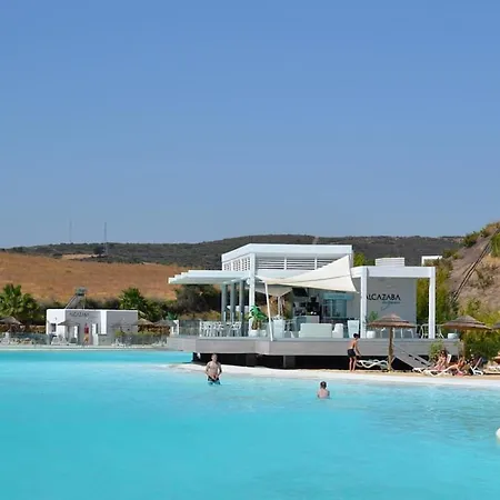 Al-1514 - - Alcazaba Lagoon *