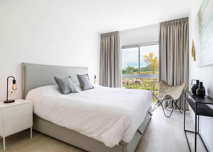 Al-1514 - - Alcazaba Lagoon * Estepona