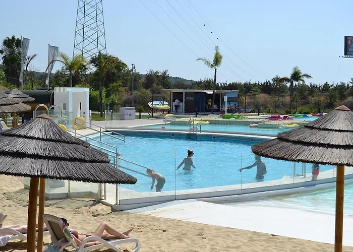 Al-1514 - - Alcazaba Lagoon *